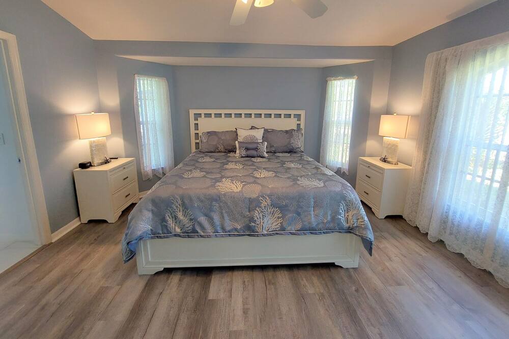 Photo of Bedroom in Sebastian Highlands