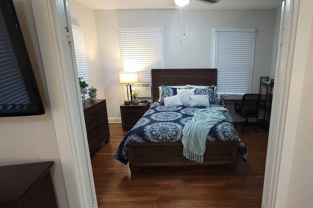 Photo of Bedroom in Courier City - Oscawana