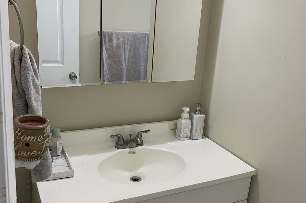 Photo of Bathroom in Okeechobee