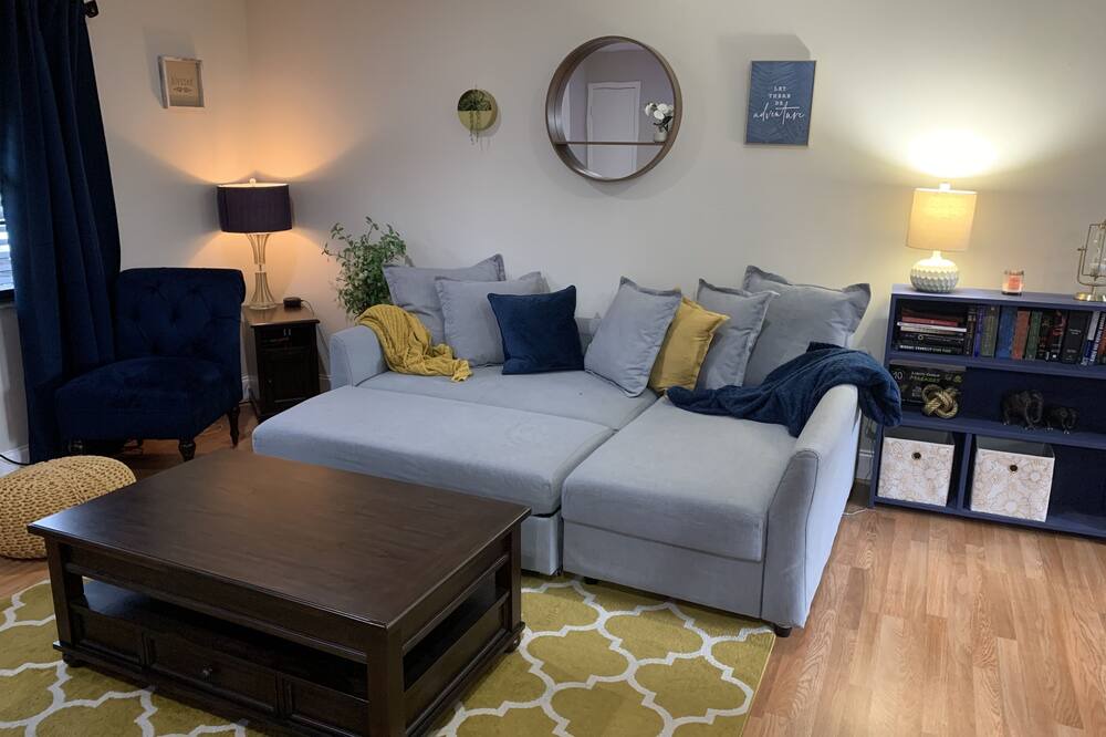 Photo of Livingroom in Okeechobee