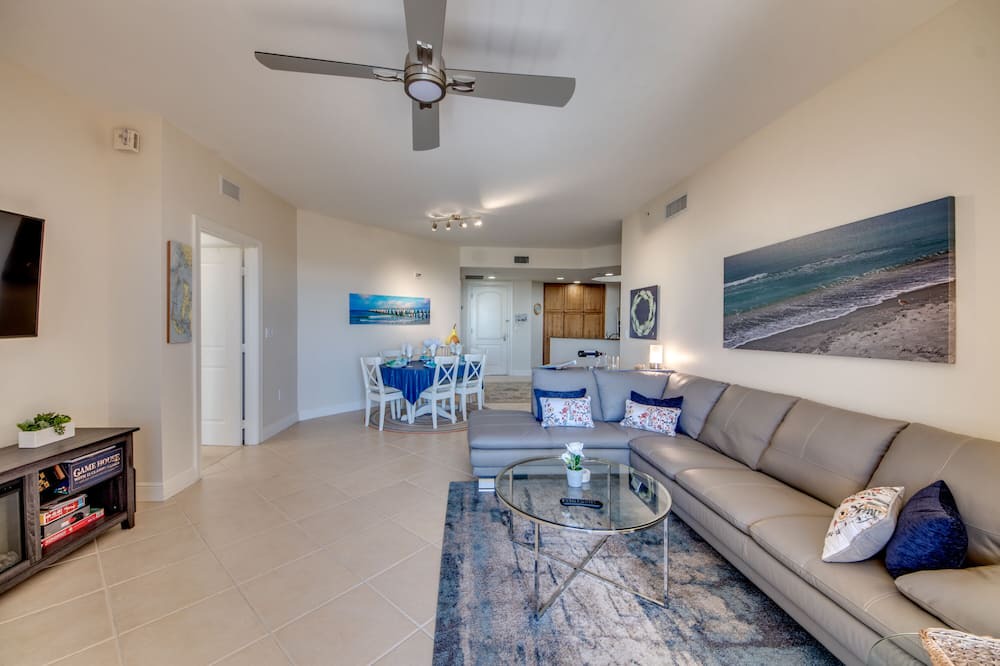 Photo of Livingroom in Cape Harbour