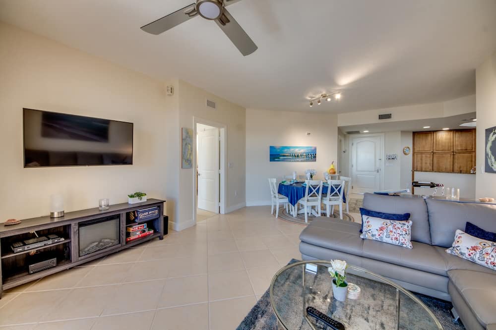 Photo of Livingroom in Cape Harbour