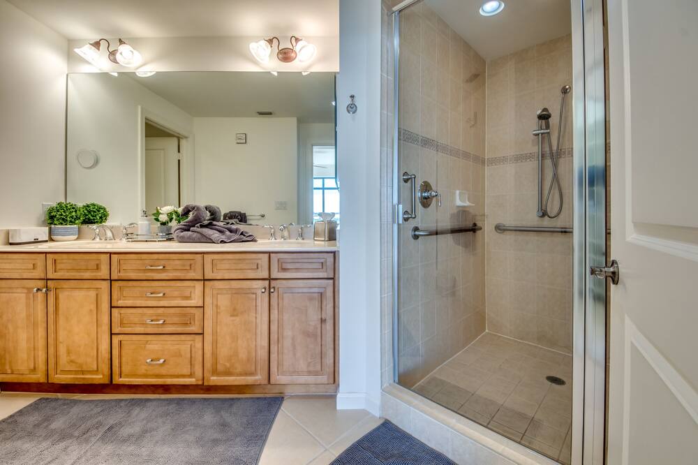Photo of Bathroom in Cape Harbour