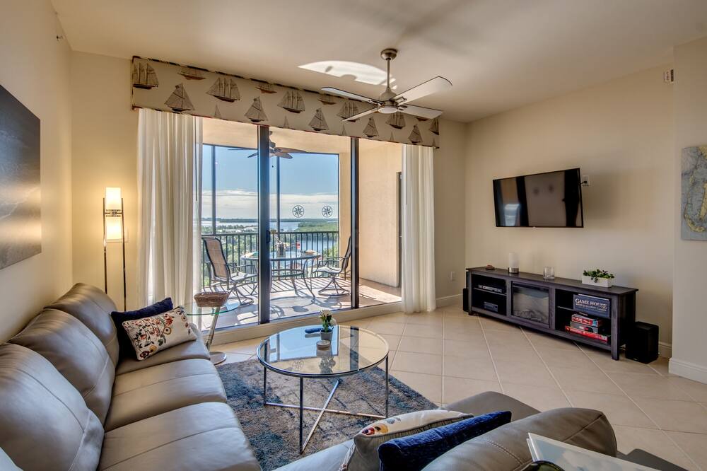Photo of Bedroom in Cape Harbour