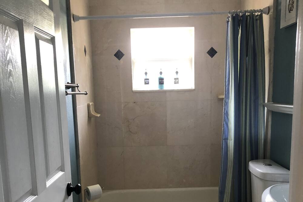 Photo of Bathroom in Indian River Estates