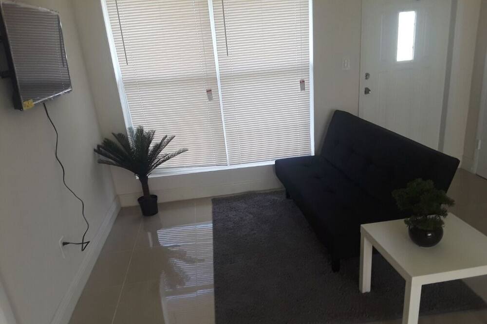 Photo of Livingroom in West Park