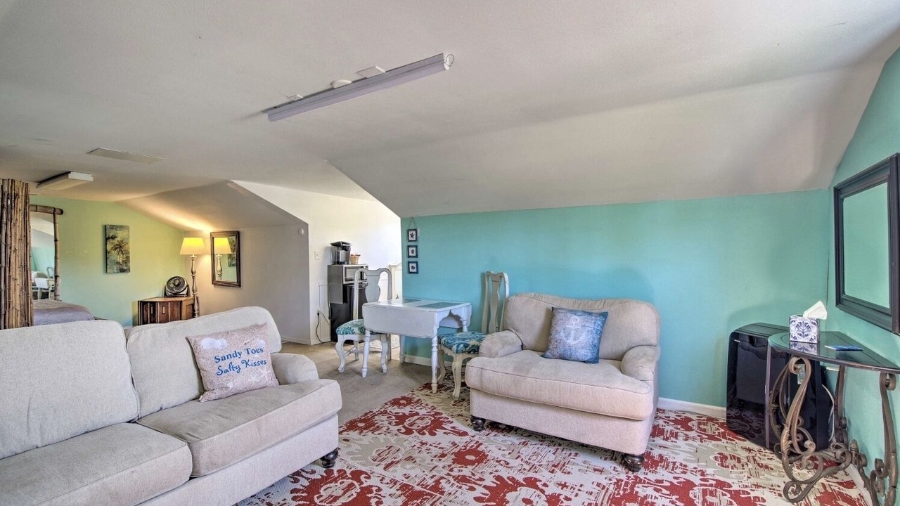 Photo of Livingroom in Palm Shores