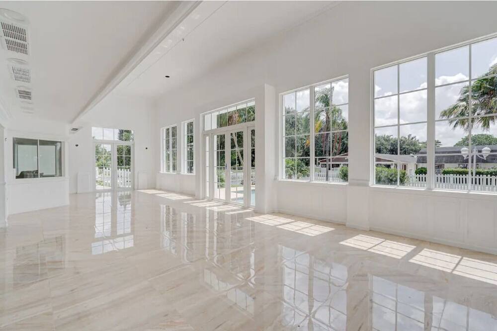 Photo of Others in Davie