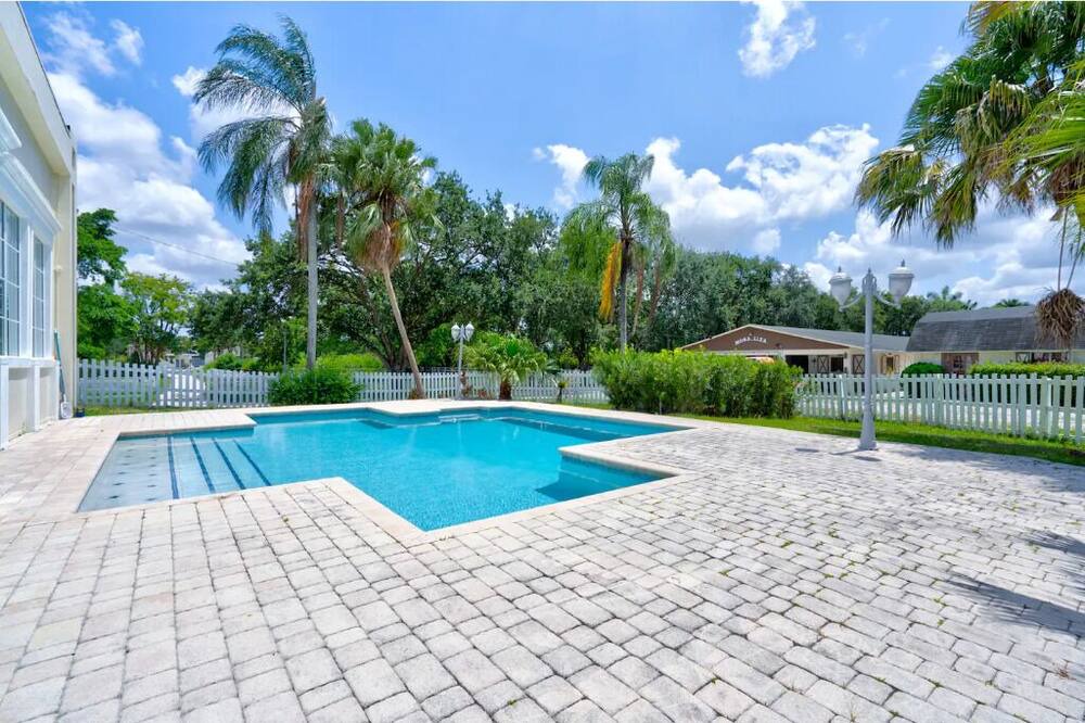 Photo of Outdoor in Davie