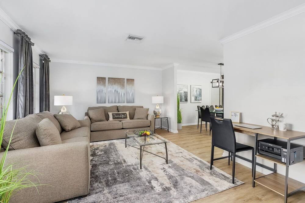 Photo of Livingroom in Palm River Estates