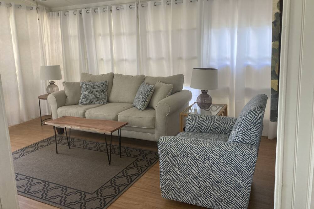 Photo of Livingroom in Hutchinson Island South