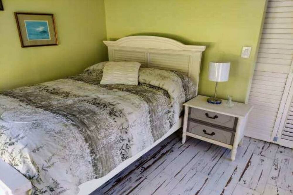 Photo of Bedroom in Hutchinson Island South