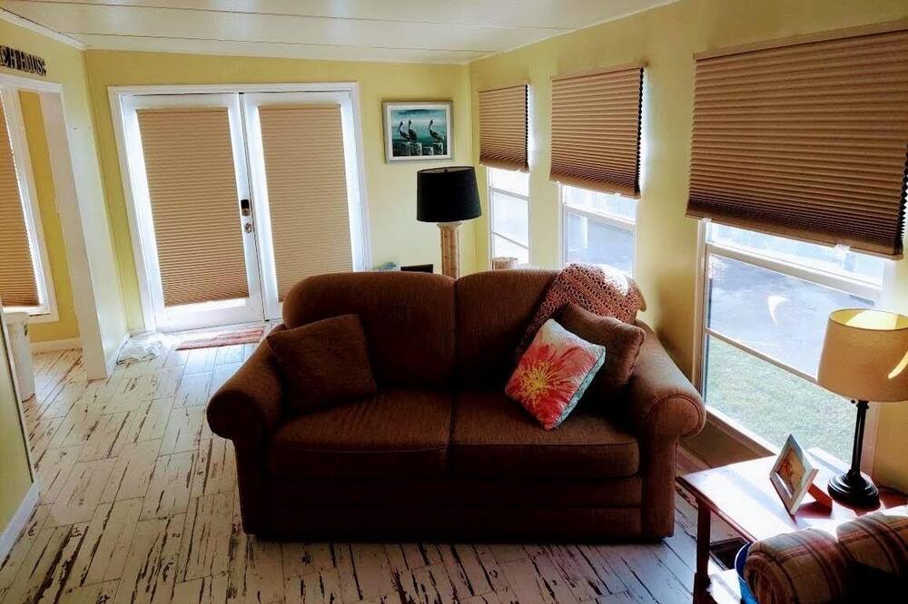 Photo of Livingroom in Hutchinson Island South