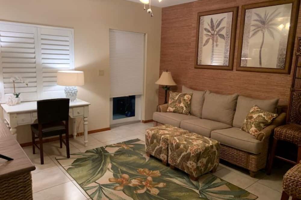 Photo of Livingroom in Indian Waterways