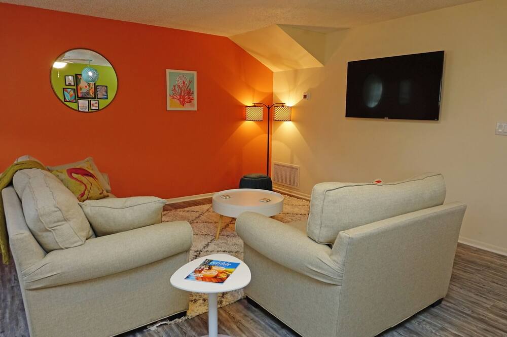 Photo of Livingroom in Bayou Oaks