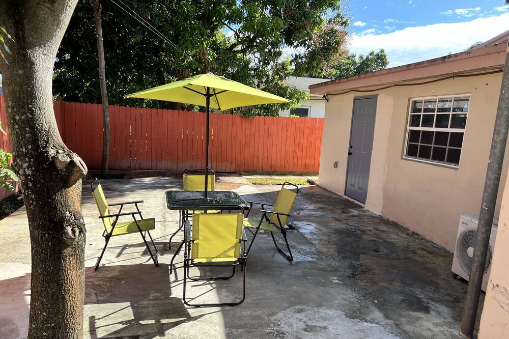 Photo of Patio Balcony in North Lauderdale
