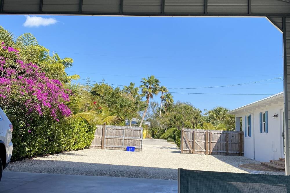 Photo of Others in Hobe Sound