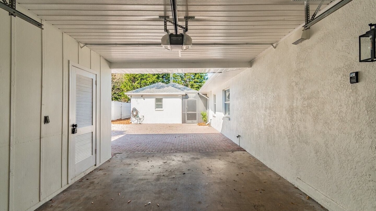 Photo of Outdoor in Carrollwood