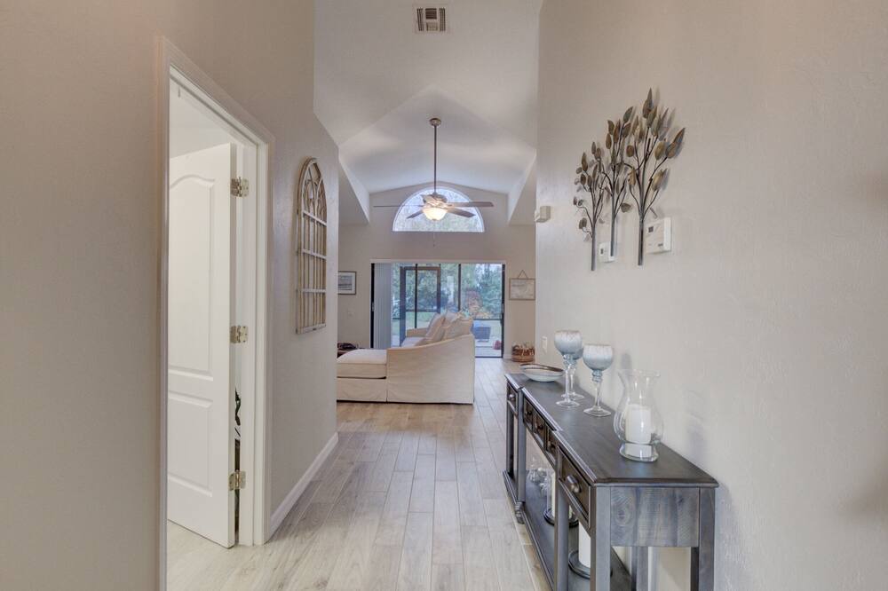 Photo of Bedroom in Brookshire Bath and Tennis Club