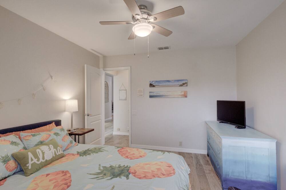 Photo of Bedroom in Brookshire Bath and Tennis Club
