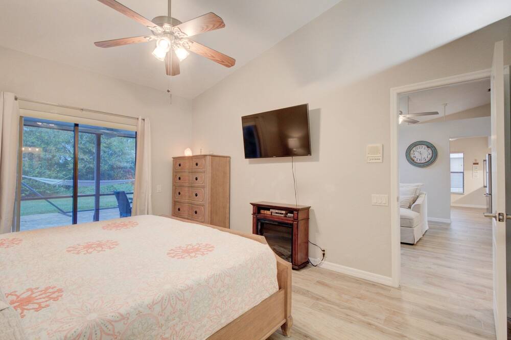 Photo of Bedroom in Brookshire Bath and Tennis Club