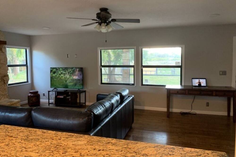 Photo of Livingroom in Loxahatchee Groves