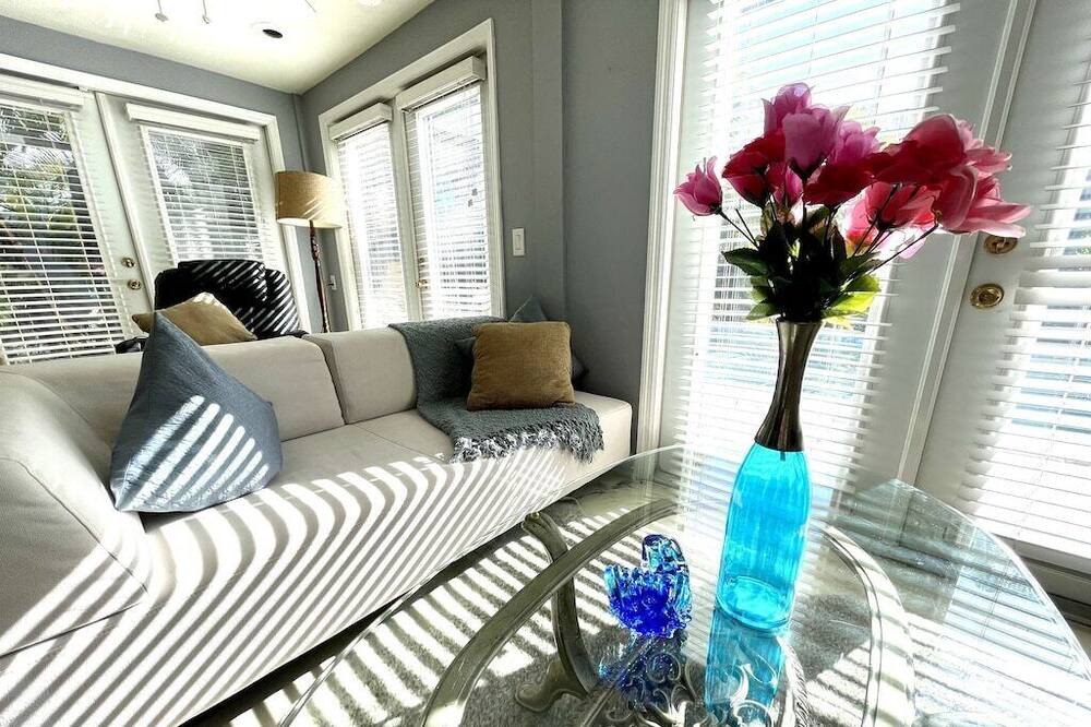 Photo of Livingroom in Matlacha