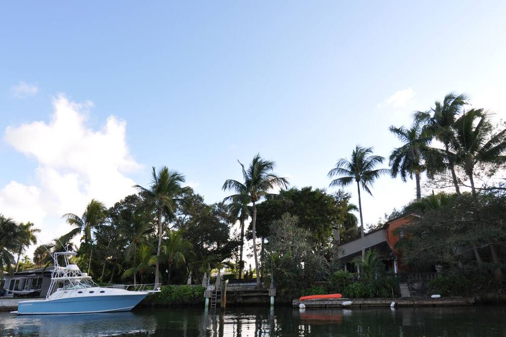 Photo of Others in Seybold