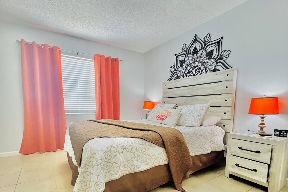 Photo of Bedroom in Lakeland