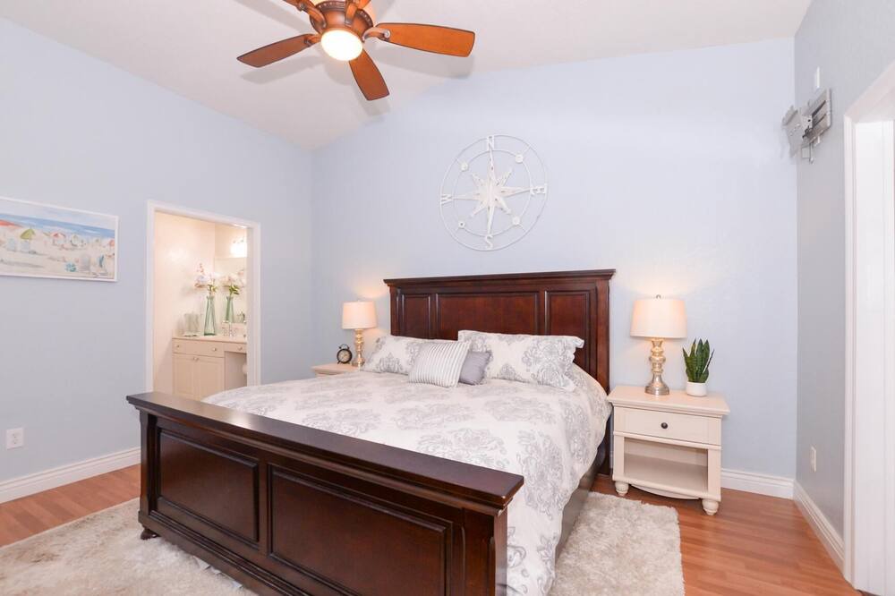 Photo of Bedroom in Florida Ridge