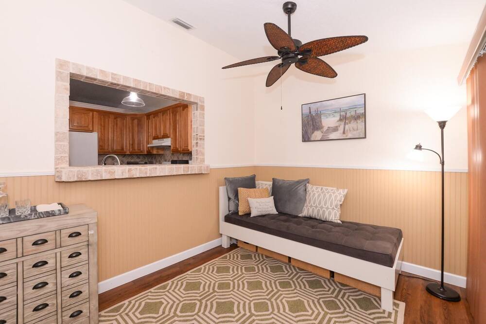Photo of Bedroom in Florida Ridge