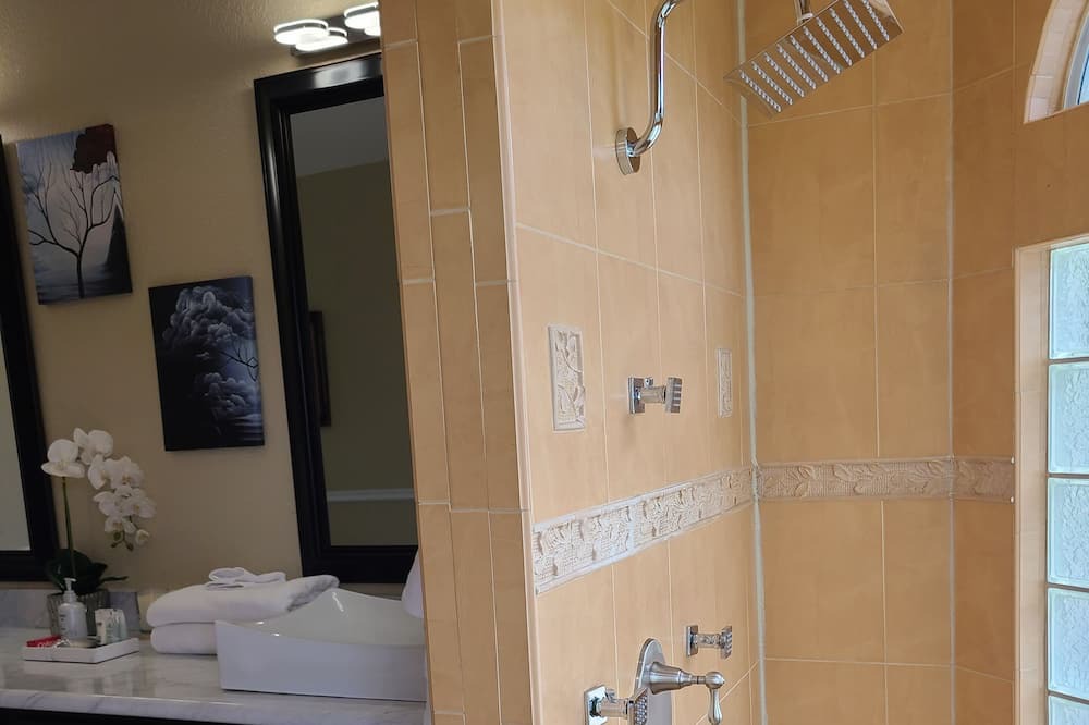 Photo of Bathroom in Port Saint Lucie