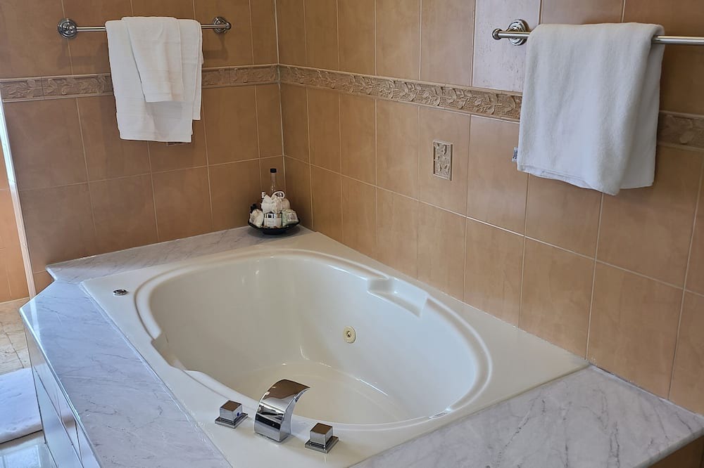 Photo of Bathroom in Port Saint Lucie