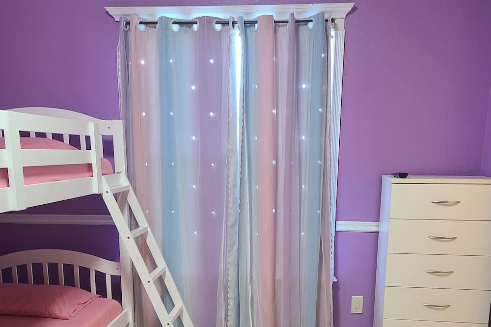 Photo of Bedroom in Port Saint Lucie