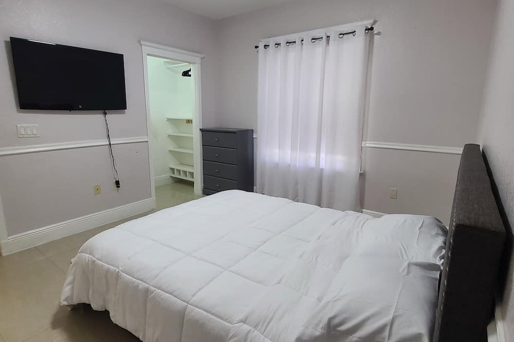 Photo of Bedroom in Port Saint Lucie
