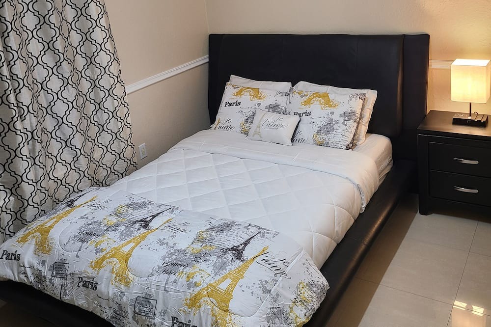 Photo of Bedroom in Port Saint Lucie
