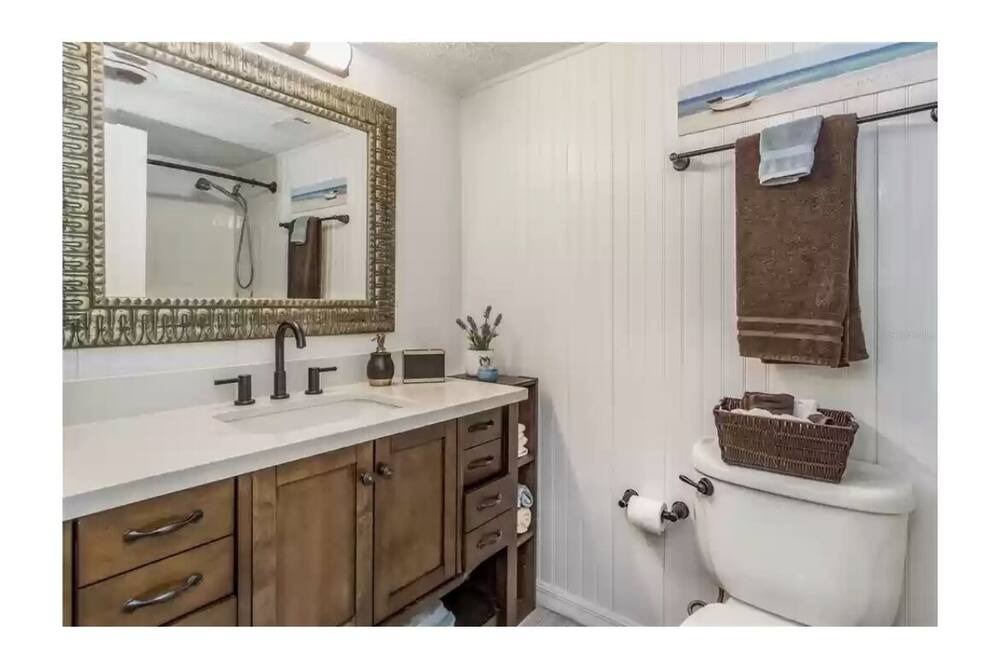 Photo of Bathroom in Osprey