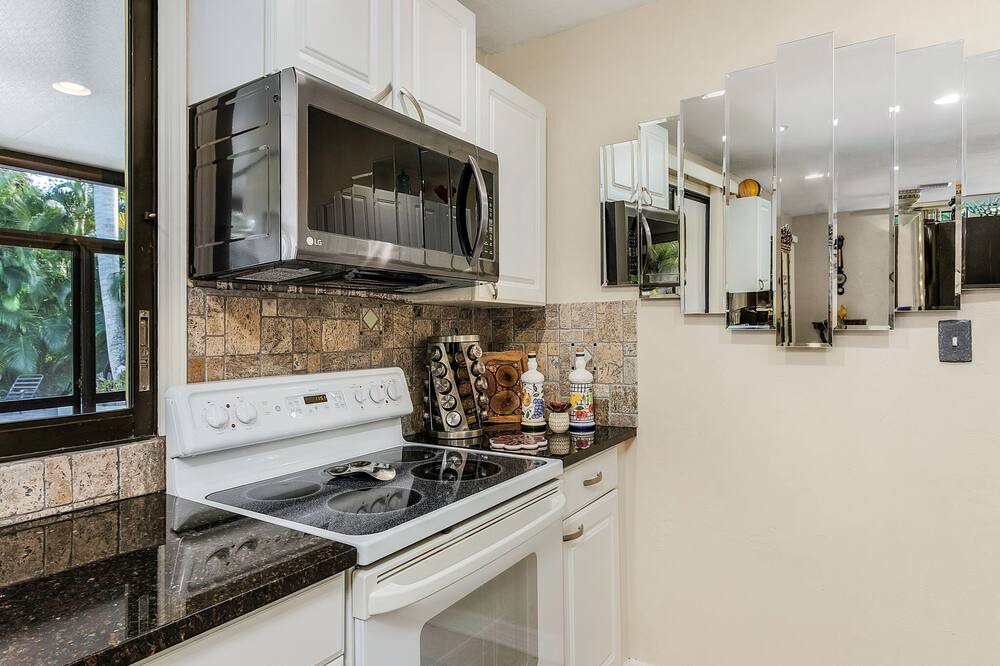 Photo of Kitchen in East Naples