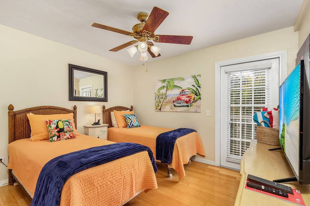 Photo of Bedroom in East Naples