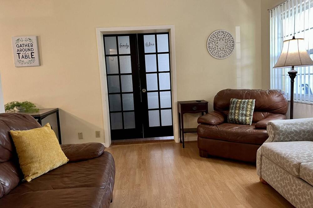 Photo of Bedroom in Cypress Gardens