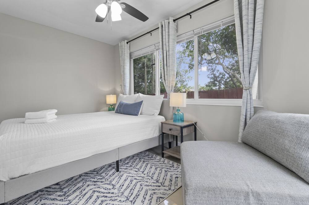 Photo of Bedroom in Boynton Beach