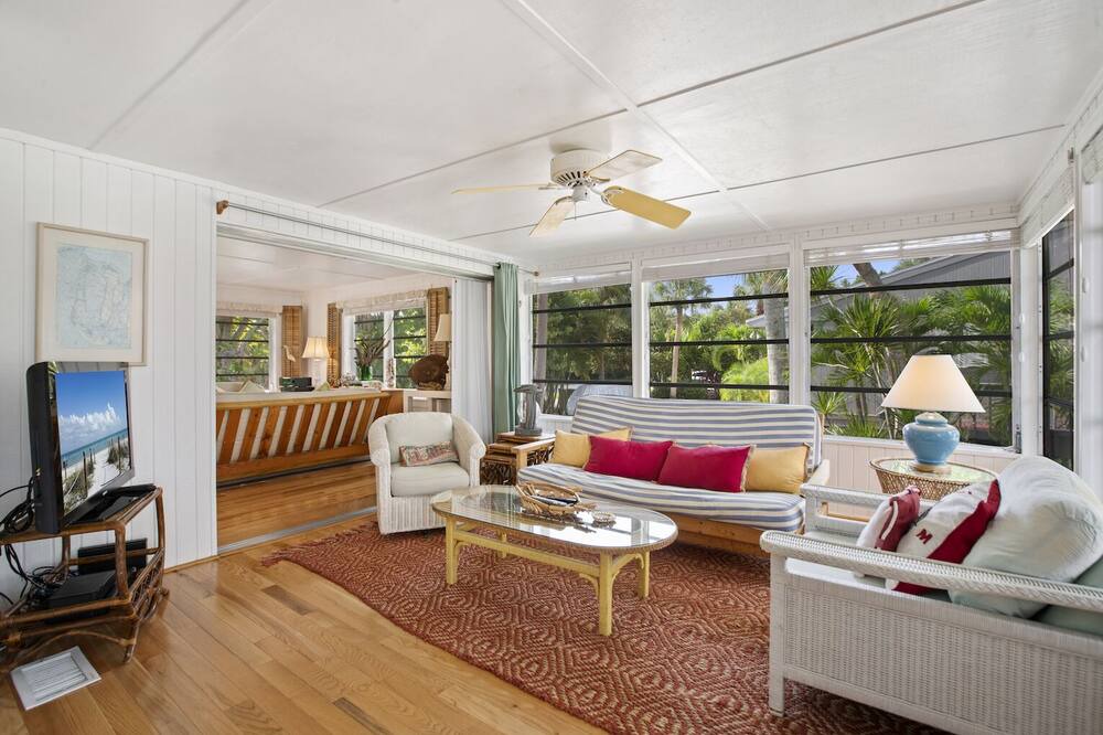 Photo of Livingroom in Sanibel