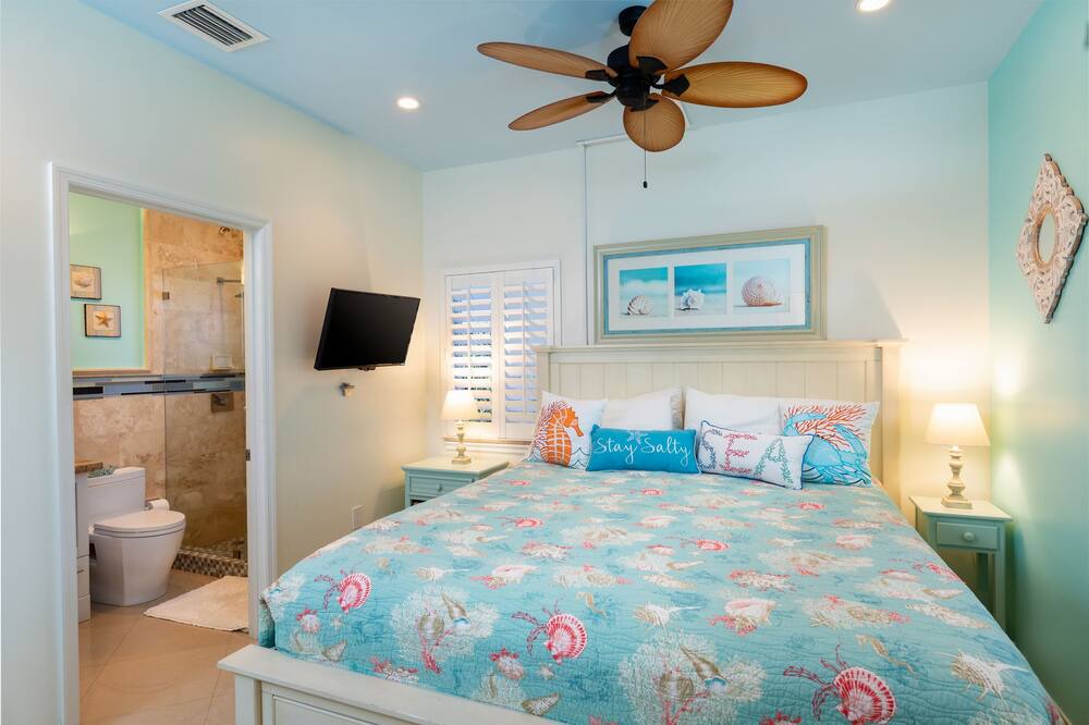 Photo of Bedroom in Marathon
