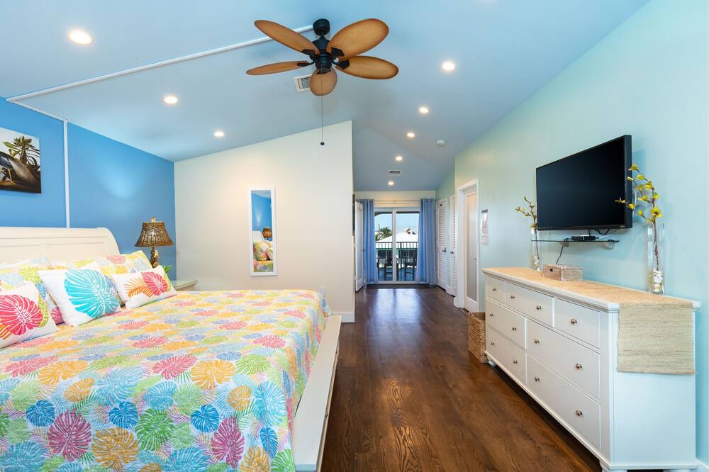 Photo of Bedroom in Marathon
