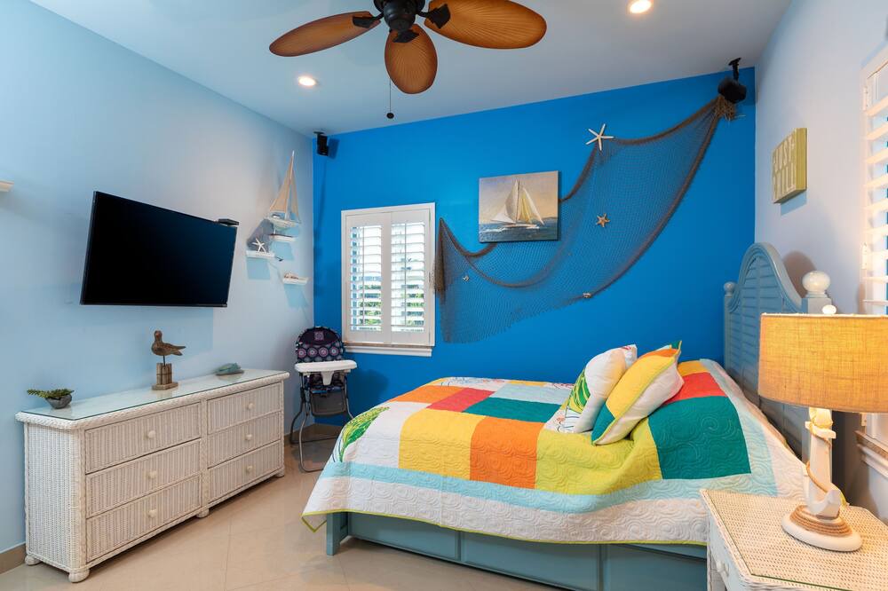 Photo of Bedroom in Marathon