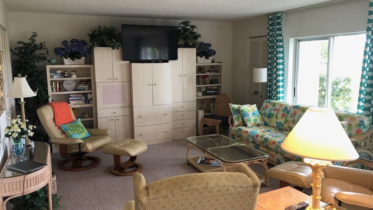 Photo of Livingroom in Plantation