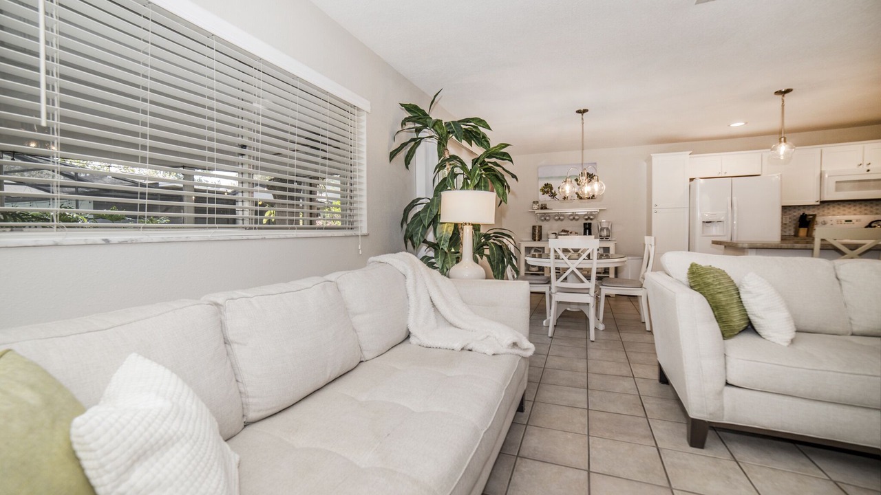 Photo of Livingroom in Carrollwood