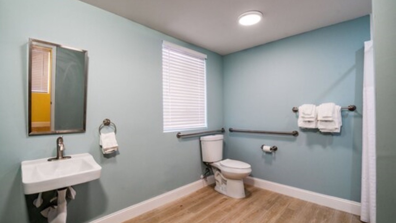 Photo of Bathroom in Marathon