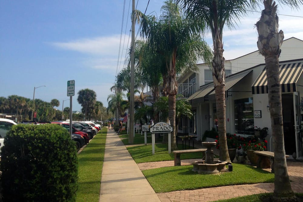 Photo of Others in Florida Ridge