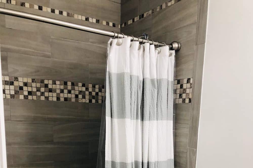 Photo of Bathroom in Florida Ridge